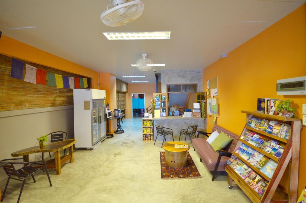 Nomad Hostel Krabi town Exteriör bild